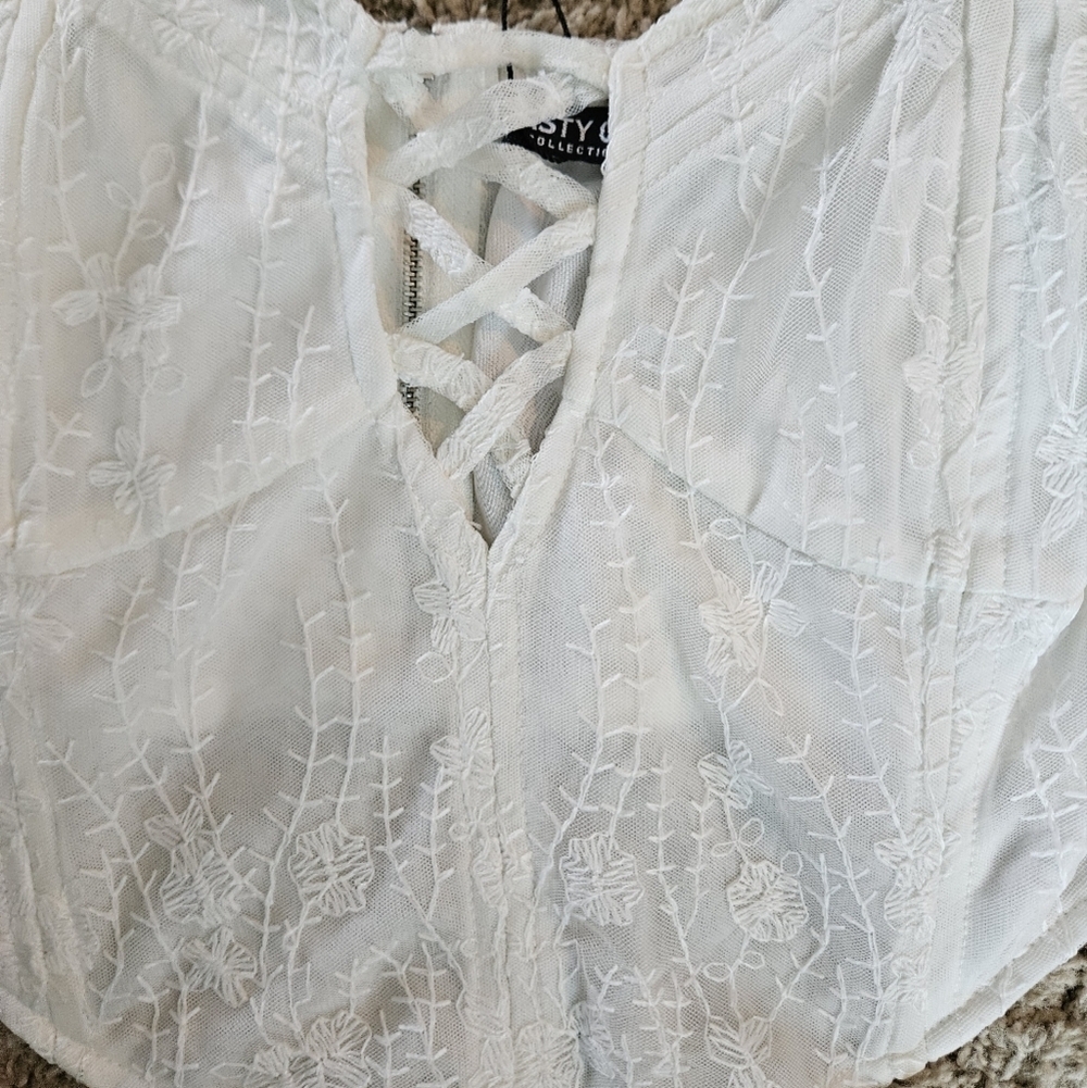 Nasty Gal Lace Corset top - Picture 4 of 4